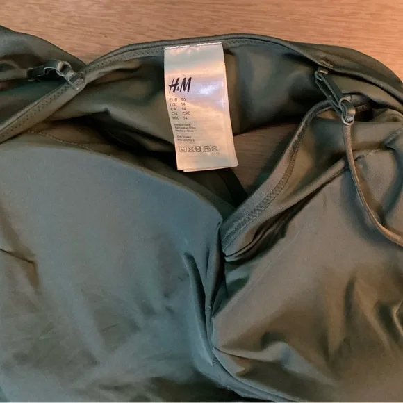 H&M Olive Green Bralette Top Size 14 EUC - Picture 5 of 7